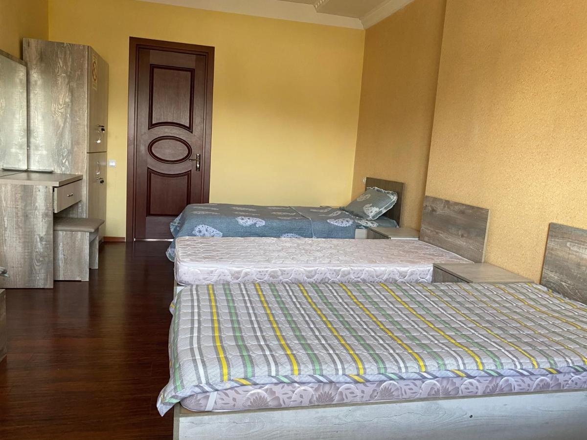 Pamir Hotel-Hostel Душанбе Экстерьер фото